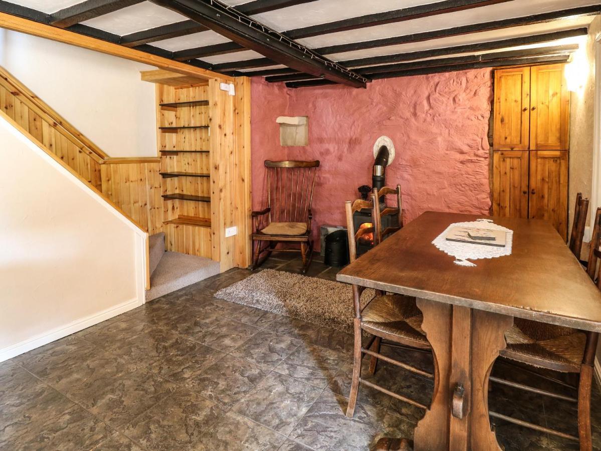 Brook Cottage Llanidloes Exterior photo