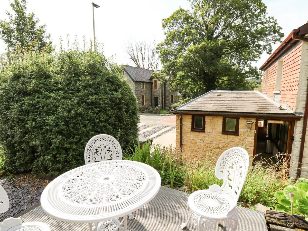 Brook Cottage Llanidloes Exterior photo